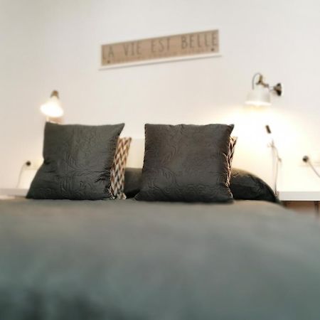 Mitjana Plaza Apartment Malaga Bagian luar foto