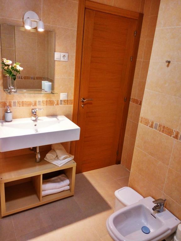 Mitjana Plaza Apartment Malaga Bagian luar foto