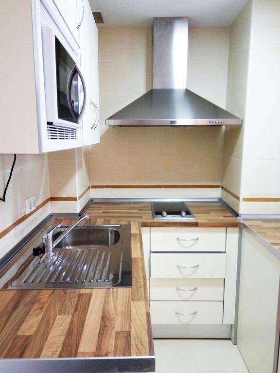 Mitjana Plaza Apartment Malaga Bagian luar foto