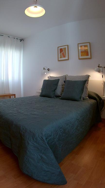 Mitjana Plaza Apartment Malaga Bagian luar foto