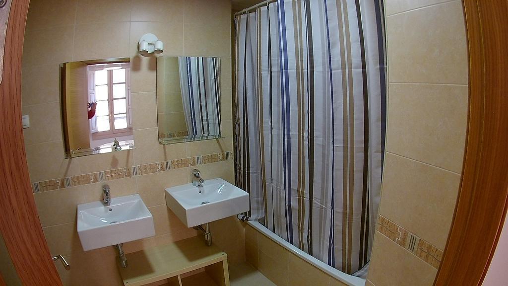 Mitjana Plaza Apartment Malaga Bagian luar foto